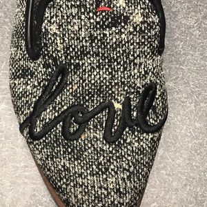 Ellen Degeneres ED LOVE pointy toe flats. Cute!